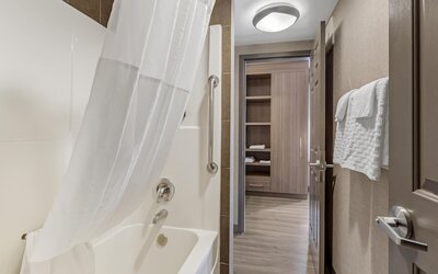 Best Western Plus West Edmonton