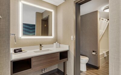 Best Western Plus West Edmonton