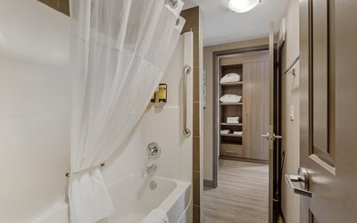 Best Western Plus West Edmonton