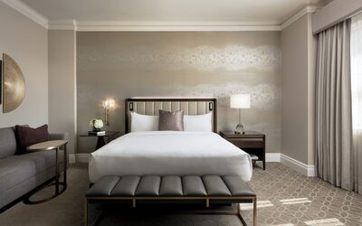 Fairmont Hotel Macdonald