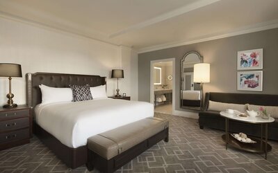 Fairmont Hotel Macdonald