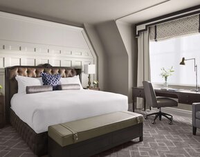 Fairmont Hotel Macdonald