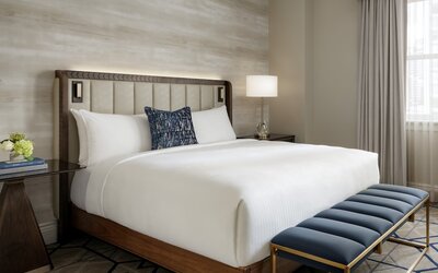 Fairmont Hotel Macdonald