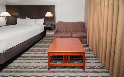 Endeavor Inn & Suites, Trademark Collection by Wyndham