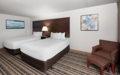 Endeavor Inn & Suites, Trademark Collection by Wyndham
