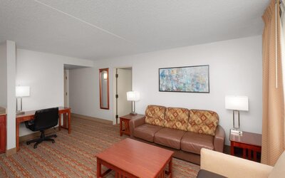 Endeavor Inn & Suites, Trademark Collection by Wyndham
