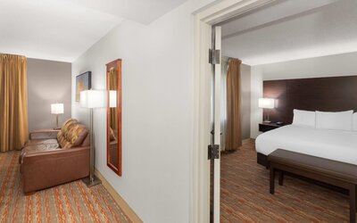 Endeavor Inn & Suites, Trademark Collection by Wyndham