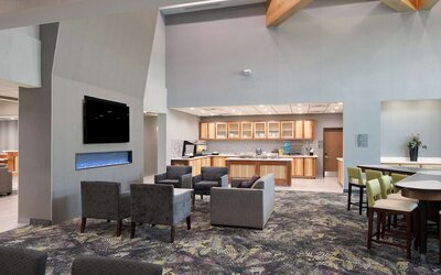 Homewood Suites by Hilton Topeka