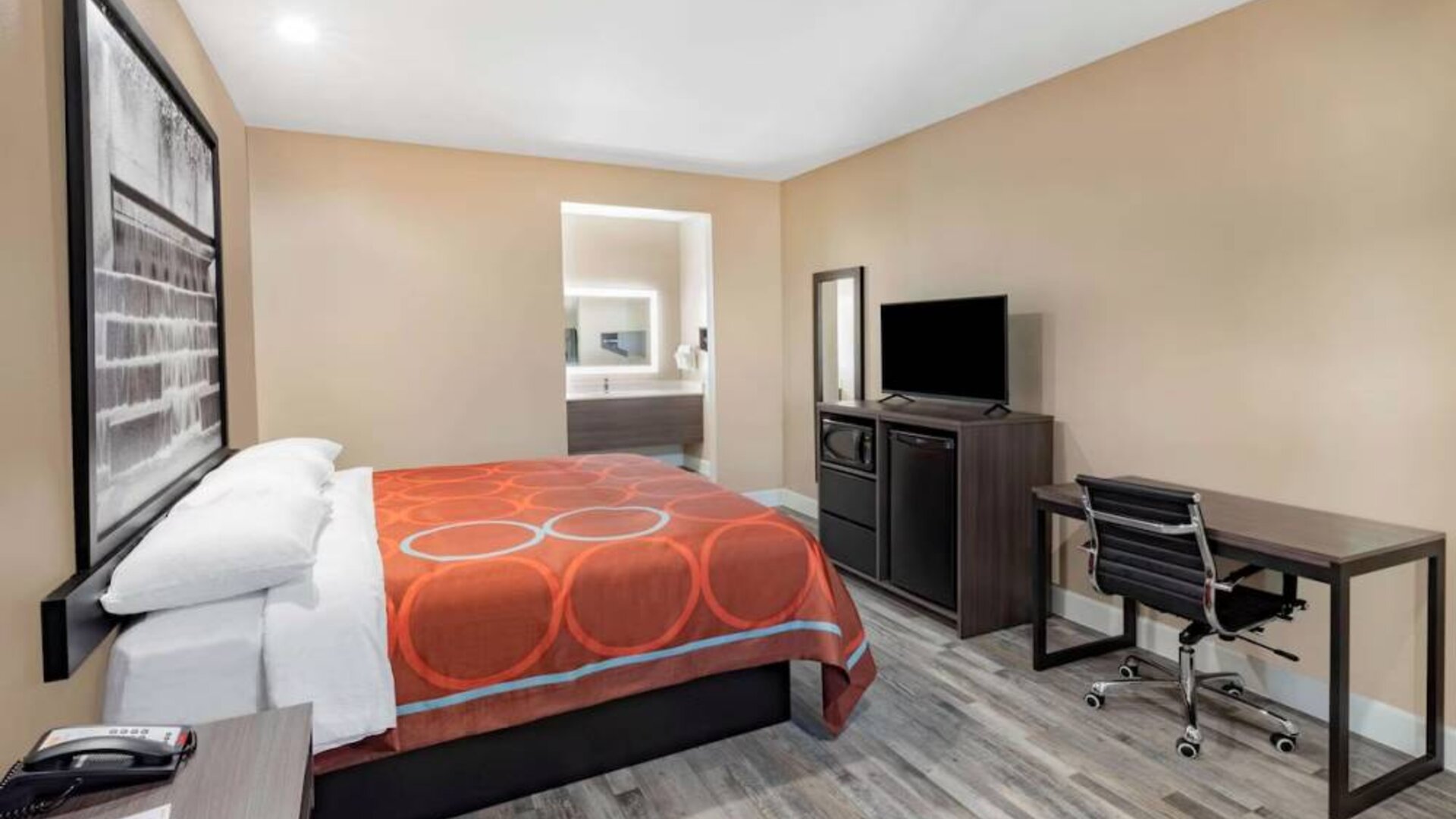 Super 8 By Wyndham Houston NW Beltway 8