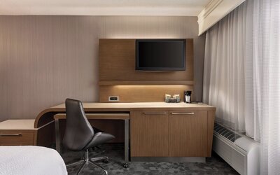 Courtyard by Marriott Topeka