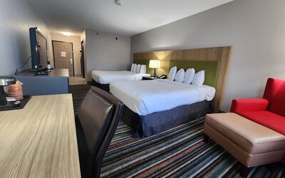 Country Inn & Suites by Radisson, Topeka West, KS