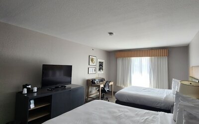 Country Inn & Suites by Radisson, Topeka West, KS