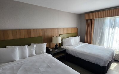 Country Inn & Suites by Radisson, Topeka West, KS