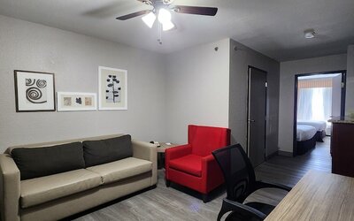 Country Inn & Suites by Radisson, Topeka West, KS