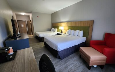 Country Inn & Suites by Radisson, Topeka West, KS