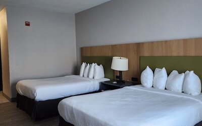 Country Inn & Suites by Radisson, Topeka West, KS