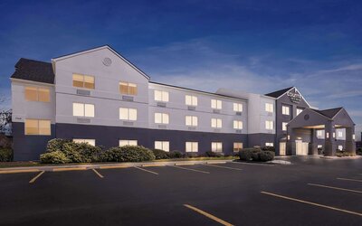 Country Inn & Suites by Radisson, LSU/Medical Corridor