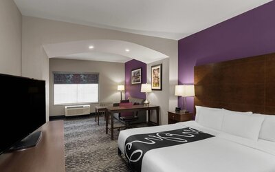 La Quinta Inn & Suites by Wyndham Baton Rouge Denham Springs