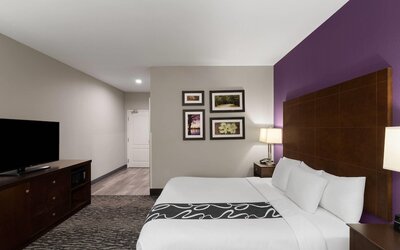 La Quinta Inn & Suites by Wyndham Baton Rouge Denham Springs