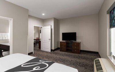 La Quinta Inn & Suites by Wyndham Baton Rouge Denham Springs