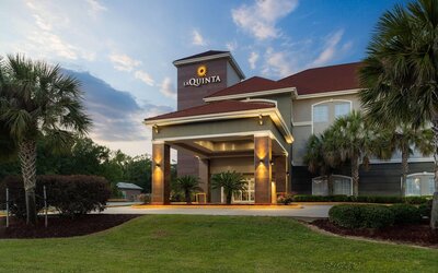La Quinta Inn & Suites by Wyndham Baton Rouge Denham Springs