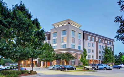 DoubleTree by Hilton Hotel Baton Rouge