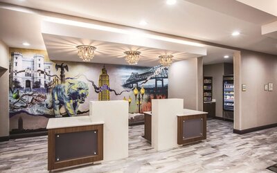 La Quinta Inn & Suites by Wyndham Baton Rouge - Port Allen