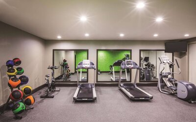 La Quinta Inn & Suites by Wyndham Baton Rouge - Port Allen
