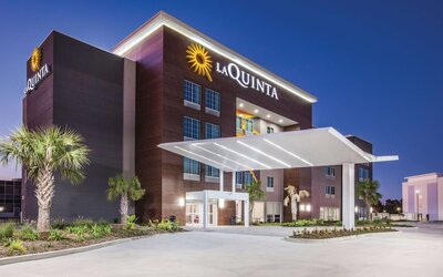 La Quinta Inn & Suites by Wyndham Baton Rouge - Port Allen