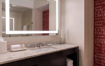 Renaissance Baton Rouge Hotel