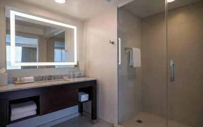 Renaissance Baton Rouge Hotel