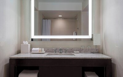 Renaissance Baton Rouge Hotel