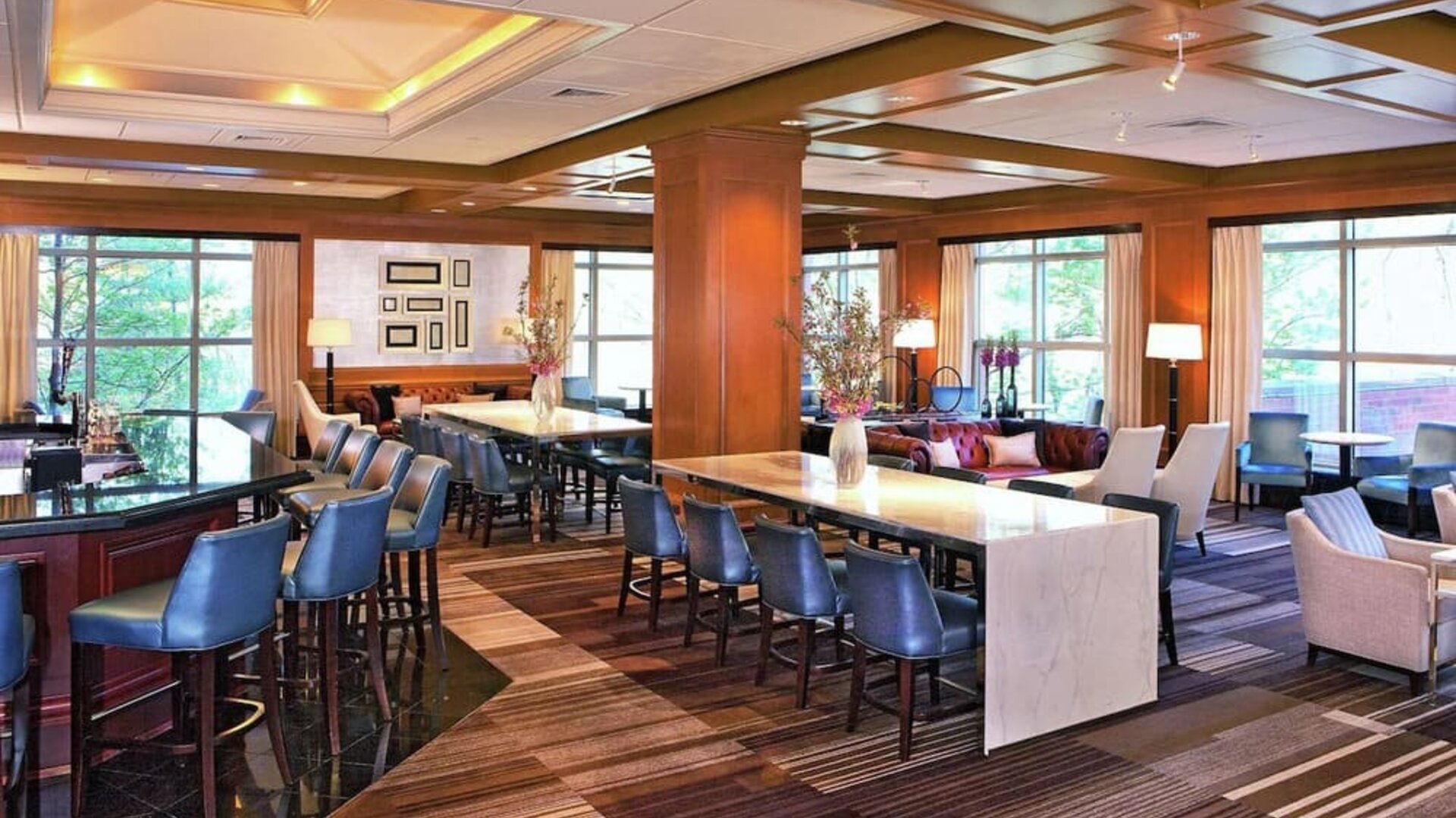 Bar, lounge, and coworking space at Hilton Short Hills.