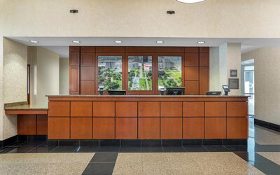 Drury Inn & Suites Baton Rouge