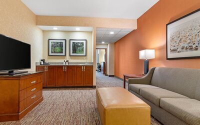 Drury Inn & Suites Baton Rouge