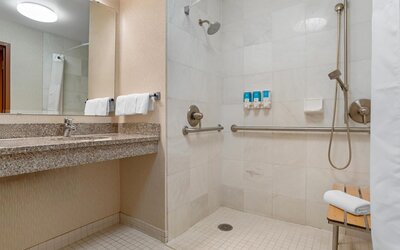 Drury Inn & Suites Baton Rouge