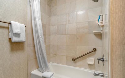 Drury Inn & Suites Baton Rouge
