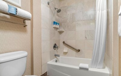 Drury Inn & Suites Baton Rouge