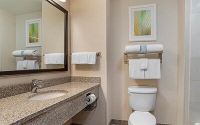 Drury Inn & Suites Baton Rouge