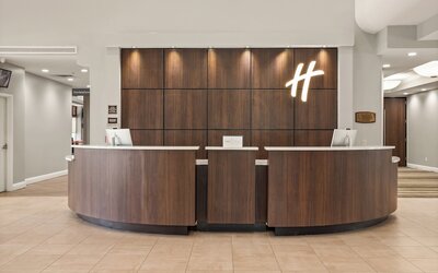 Holiday Inn Baton Rouge College Drive I-10 by IHG
