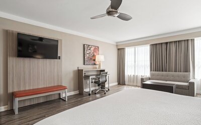 Holiday Inn Baton Rouge College Drive I-10 by IHG