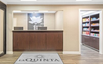 La Quinta Inn & Suites by Wyndham Baton Rouge Siegen Lane