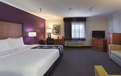 La Quinta Inn & Suites by Wyndham Baton Rouge Siegen Lane