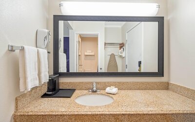 La Quinta Inn & Suites by Wyndham Baton Rouge Siegen Lane