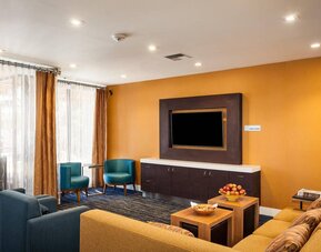 Holiday Inn Express Monterey Bay/Seaside