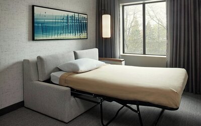 Courtyard by Marriott Hamilton