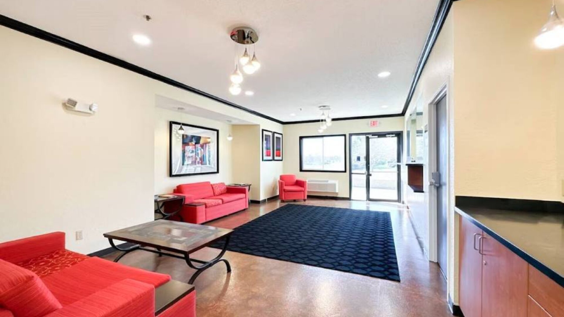 Coratel Inn & Suites By Jasper Blaine
