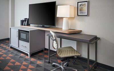Holiday Inn Hotel & Suites Oakville @ Bronte by IHG