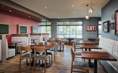Holiday Inn Hotel & Suites Oakville @ Bronte by IHG