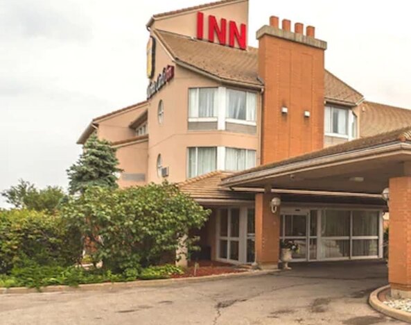 Monte Carlo Inn Oakville Suites